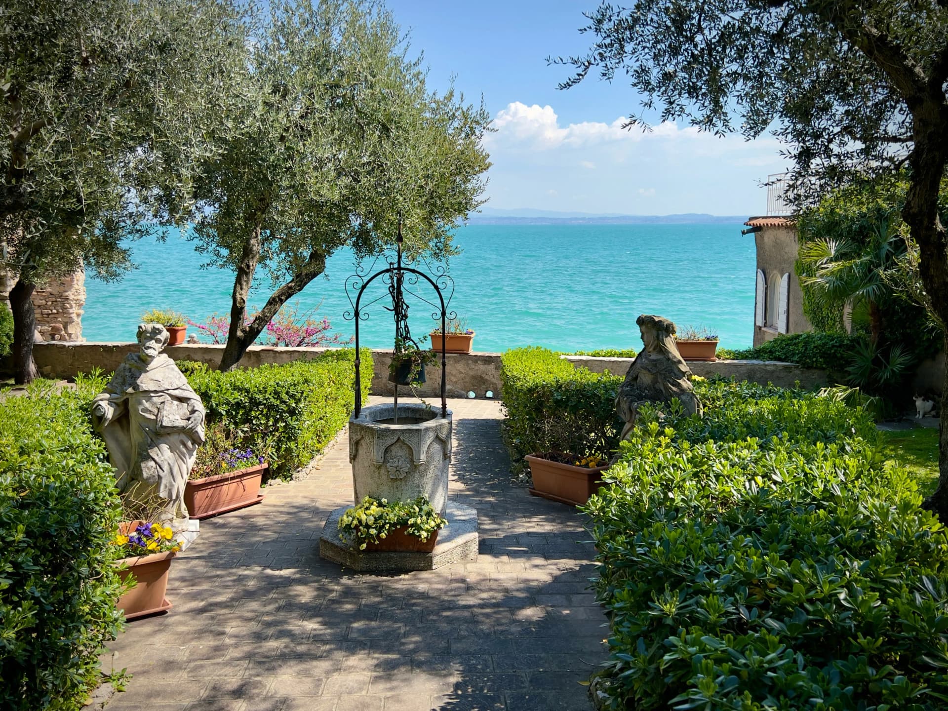 Сермионе - жемчужина озера Гарда – Sirmione, Italy – photo 3