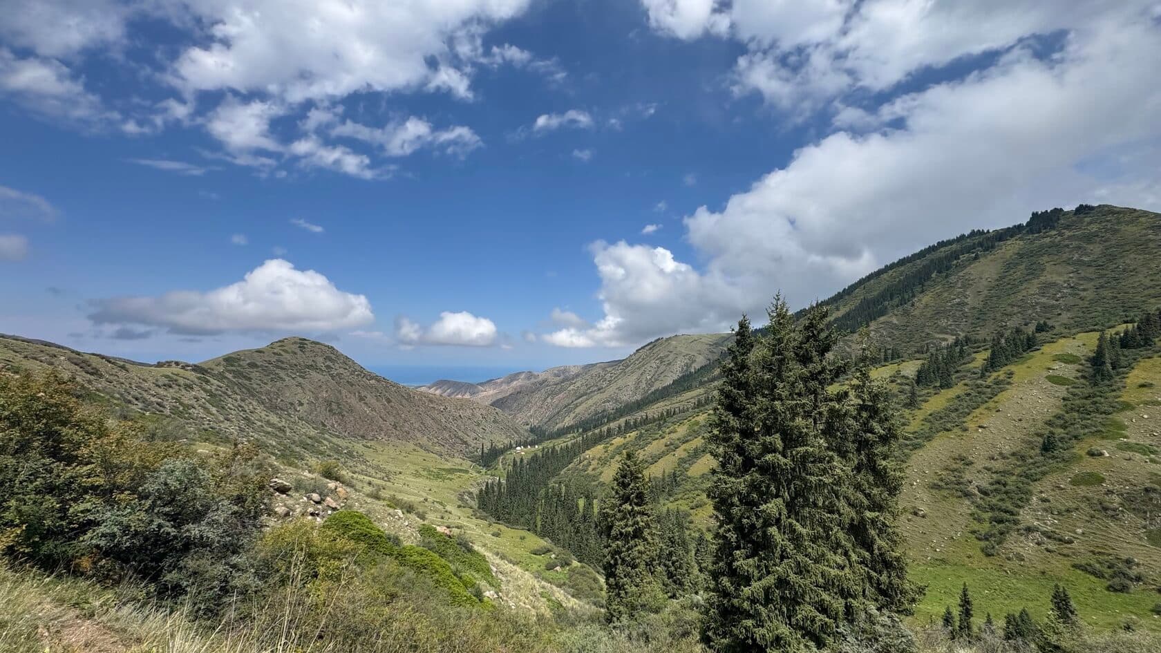 Иссык-Куль: йога и экотуризм среди гор Тянь-Шаня – Issyk-Kul, Kyrgyzstan – photo 2