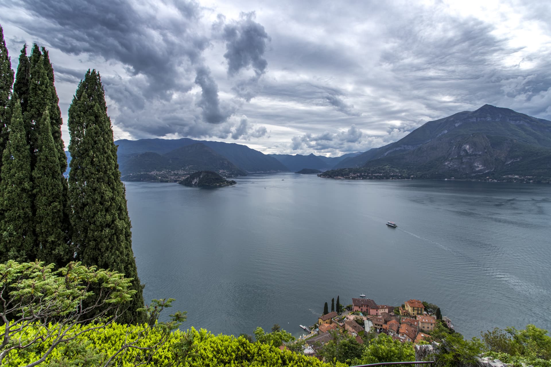 Варенна и озеро Комо — из Милана – Varenna, Italy – photo 2